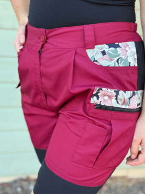 Tukse - naiste tööriided. Lühike Tukse eestvaade.